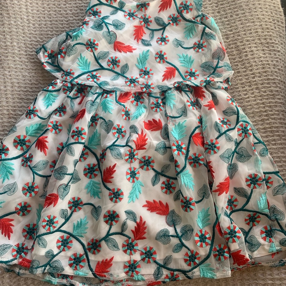 Girls dress